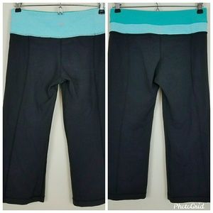 Lululemon reversible crop leggings size 4